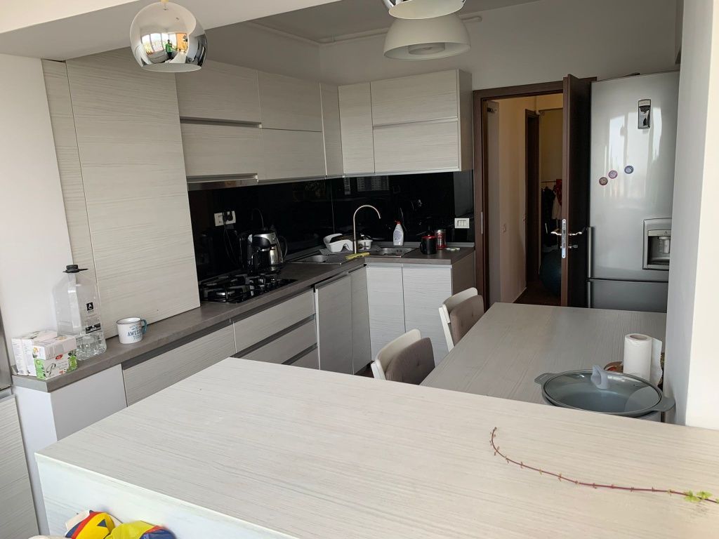 Inchiriez Apartament Camere Prelungirea Ghencea Parcare Subterana