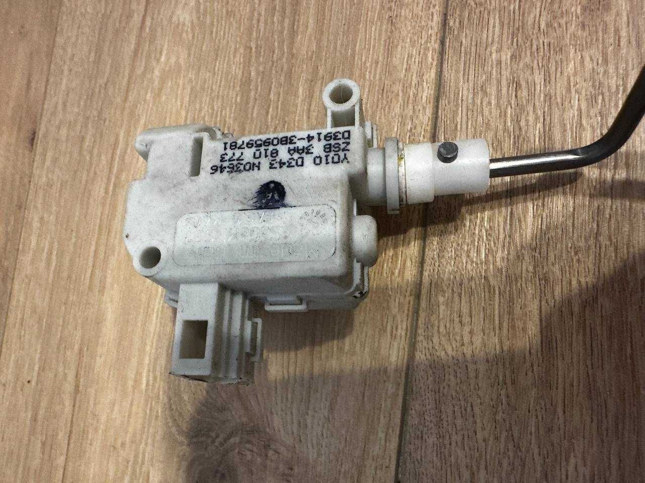 Actuator Modul Motoras Capac Usita Rezervor Ve Passat B B Cc