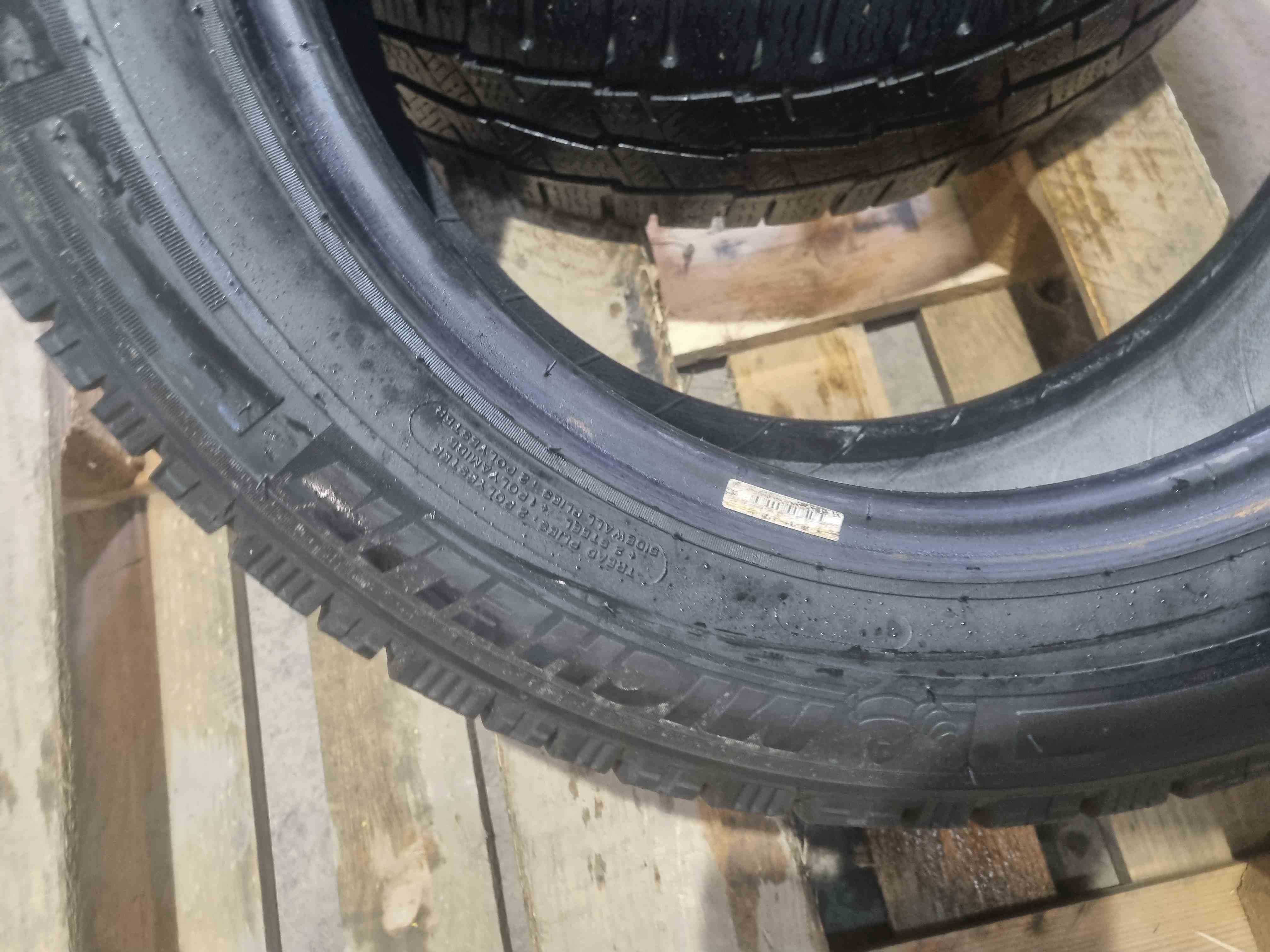 SET 2 Anvelope Iarna 215 60 R17C MICHELIN Agilis Alpin Cluj Napoca OLX Ro