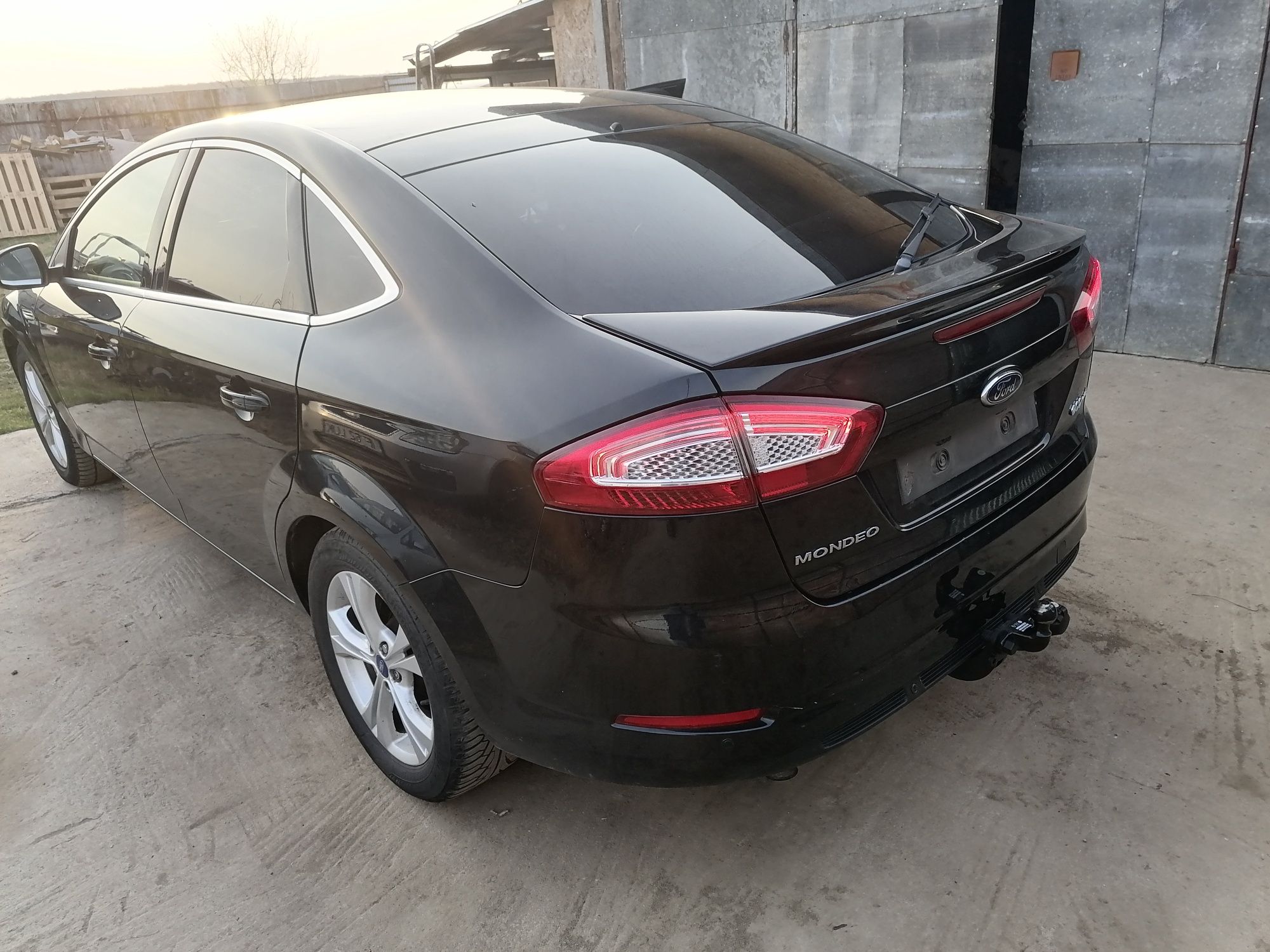 Poli A Portbagaj Ford Mondeo Mk Facelift Buftea Olx Ro