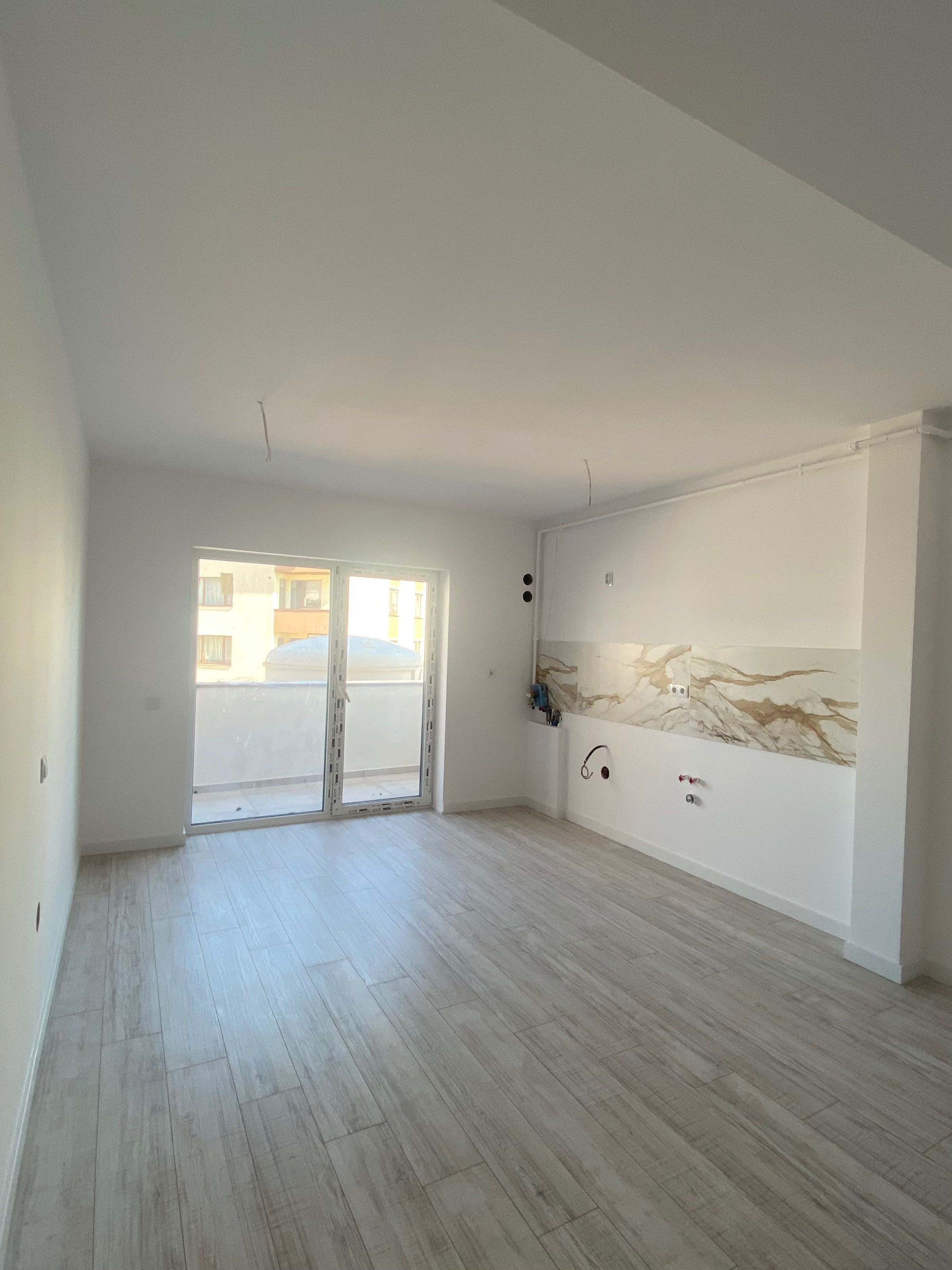 Apartament finisat de vânzare în zona eroilor bloc nou Floresti OLX ro