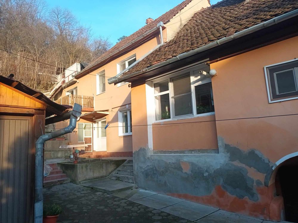 Casa De Vanzare Sighisoara Aproape De Centru Sighisoara Olx Ro