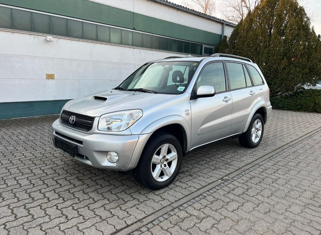 Dezmembrez Toyota Rav 4 2005 2 0 116 Cp 1CD FTV Arad OLX Ro