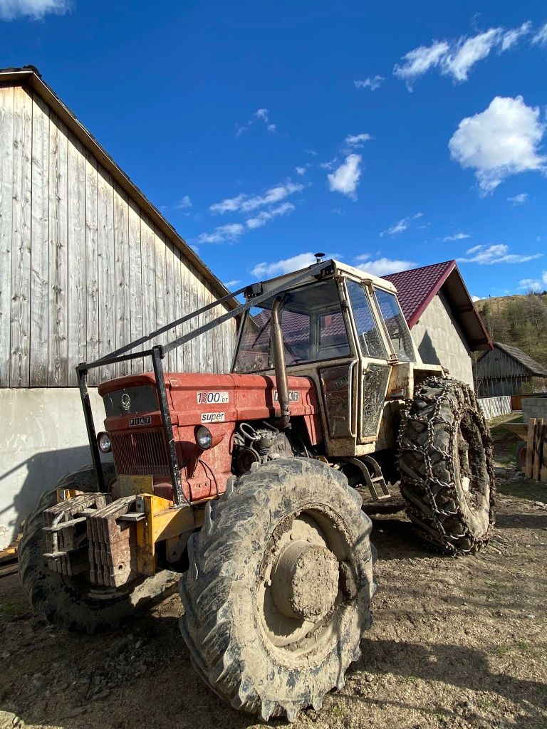 Vând tractor forestier FIAT 1300DT Clit OLX ro