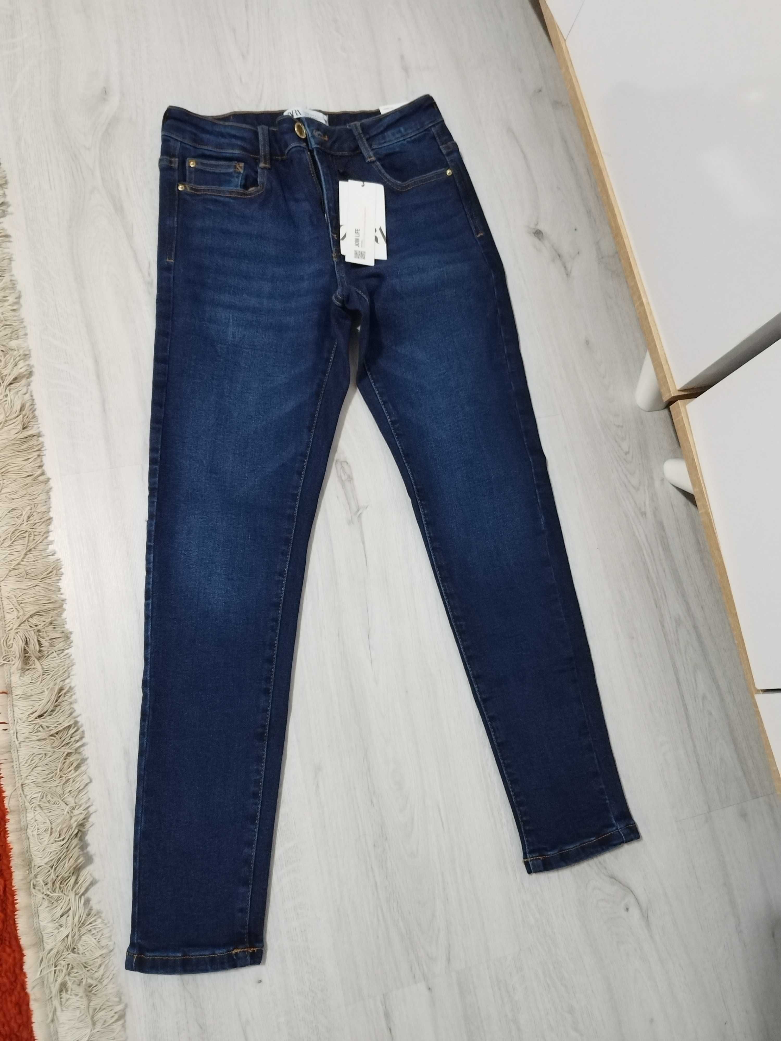 Blugi Marca Zara Femei Ramnicu Valcea OLX Ro