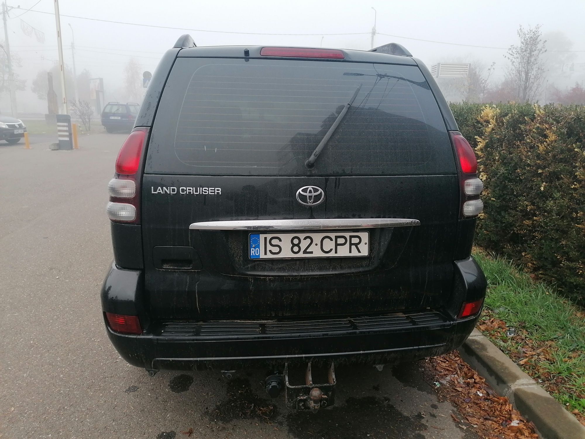 Vînd sau schimb Toyota Land cruiser lj motor 3000 diezel 4x4 Iasi OLX ro