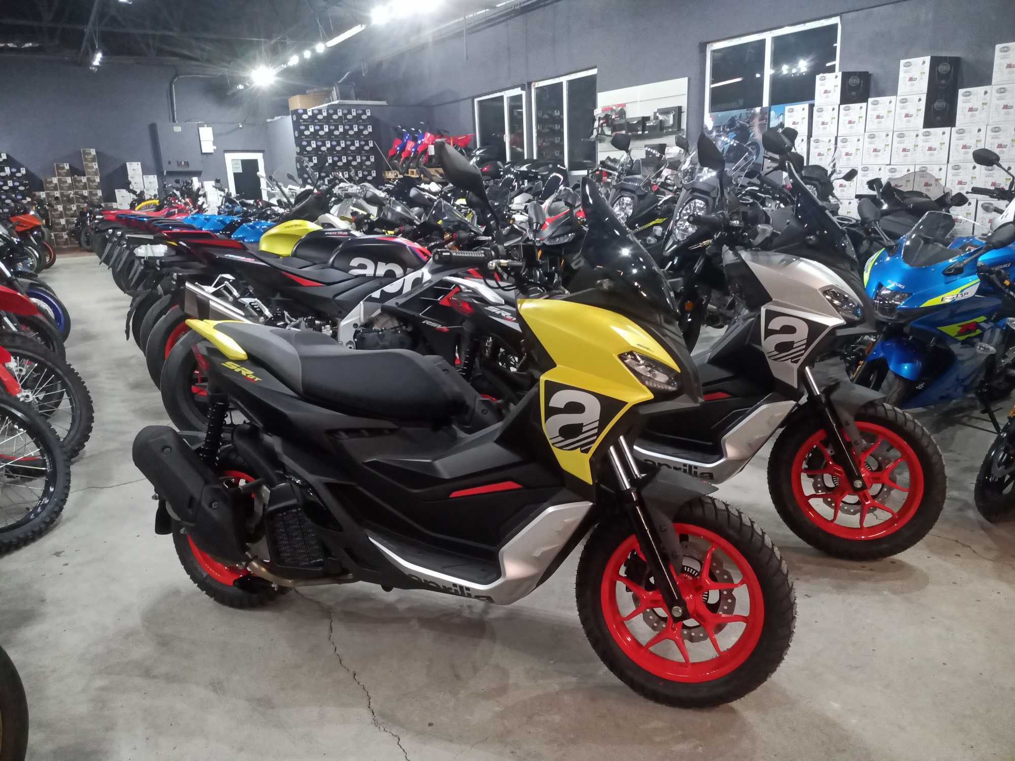 Scuter Aprilia Sr Gt Sport De La Eur Cu Rabla Prin Est Bike