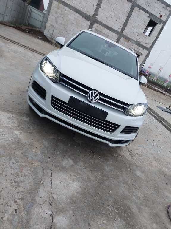 Dezmembram Vw Touareg P D R Line Touareg L D D