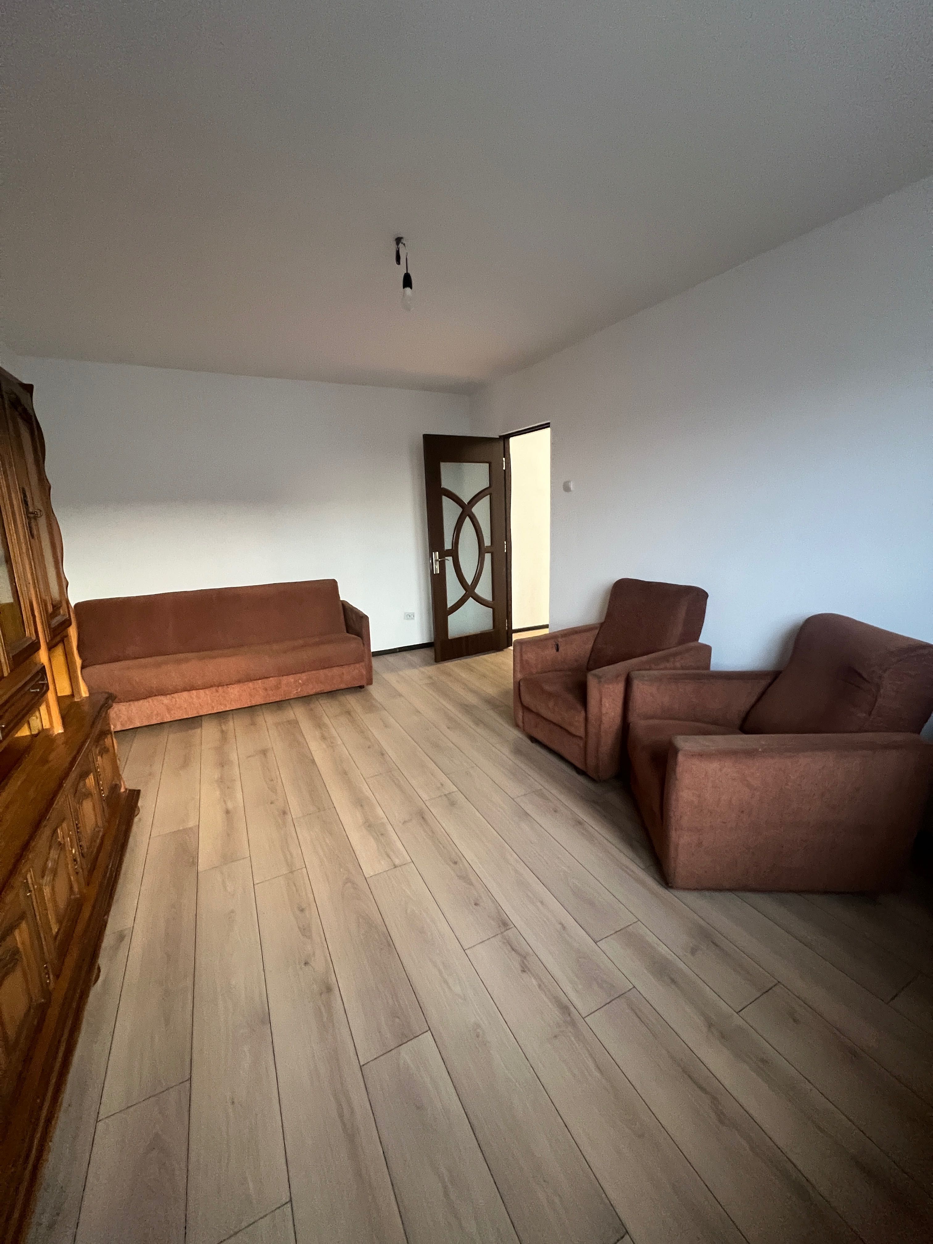 Persoana Fizic V Nd Apartament Camere Piatra Neamt Olx Ro