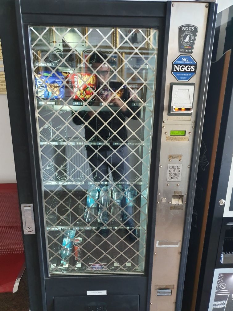 Vand Automat Snack Bauturi Reci Damian Cu Sisteme De Plata Suceava