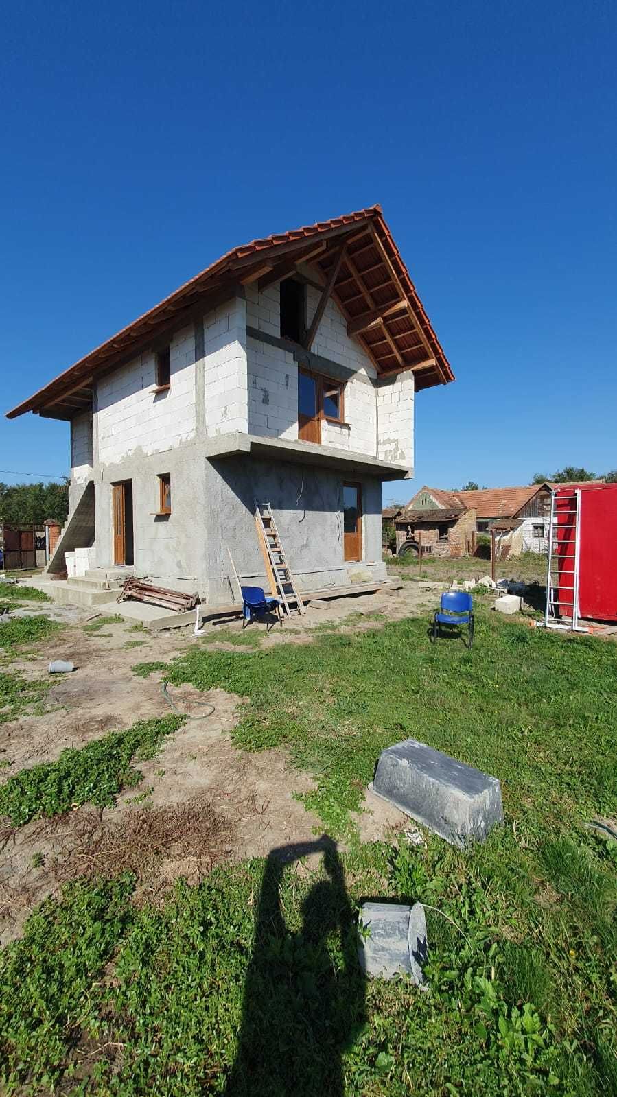 Casa La Gri Cu Gradina Mare Si Pomi Fructiferi Pe Rod Ictar Budinti