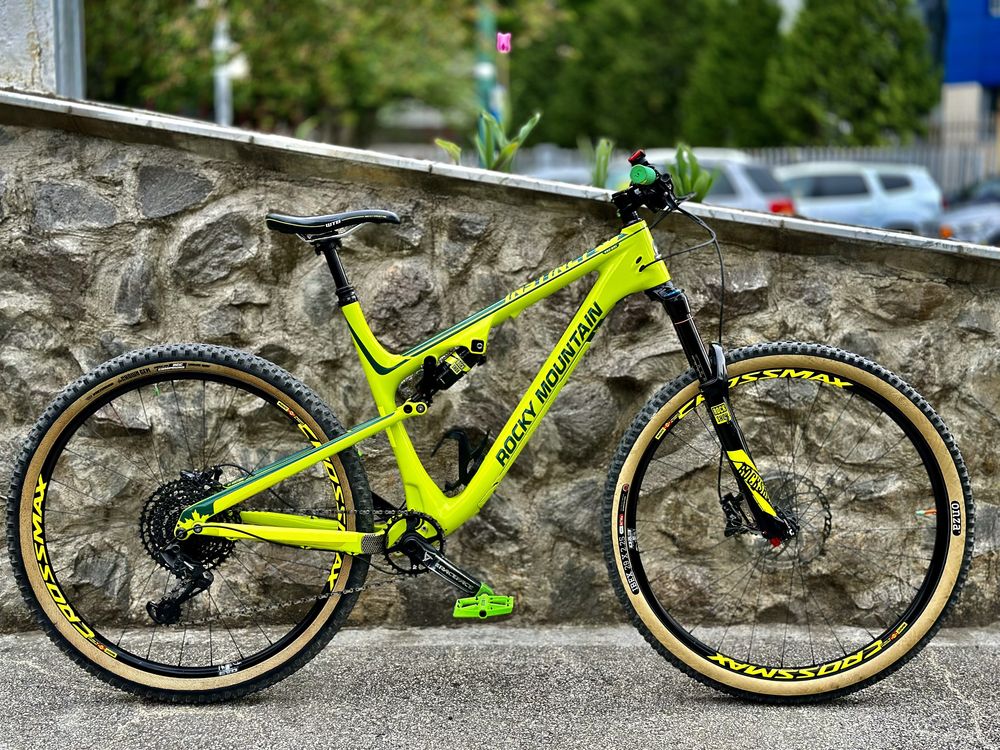 MTB Enduro Full Suspension Rocky Mountain Instinct 990 MSL CARBON 29er