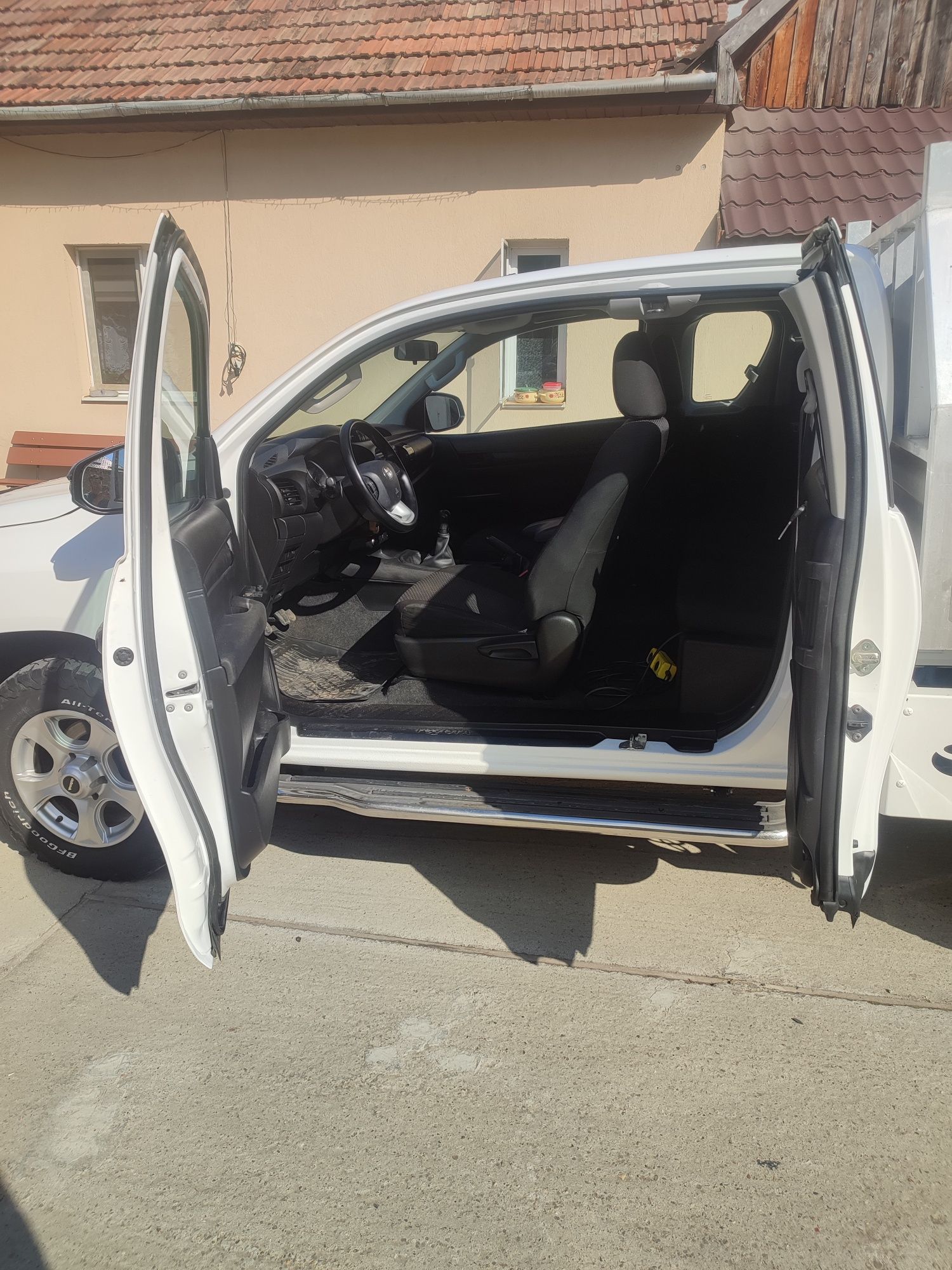 De V Nzare Toyota Hilux Basculabila Somesu Rece Olx Ro