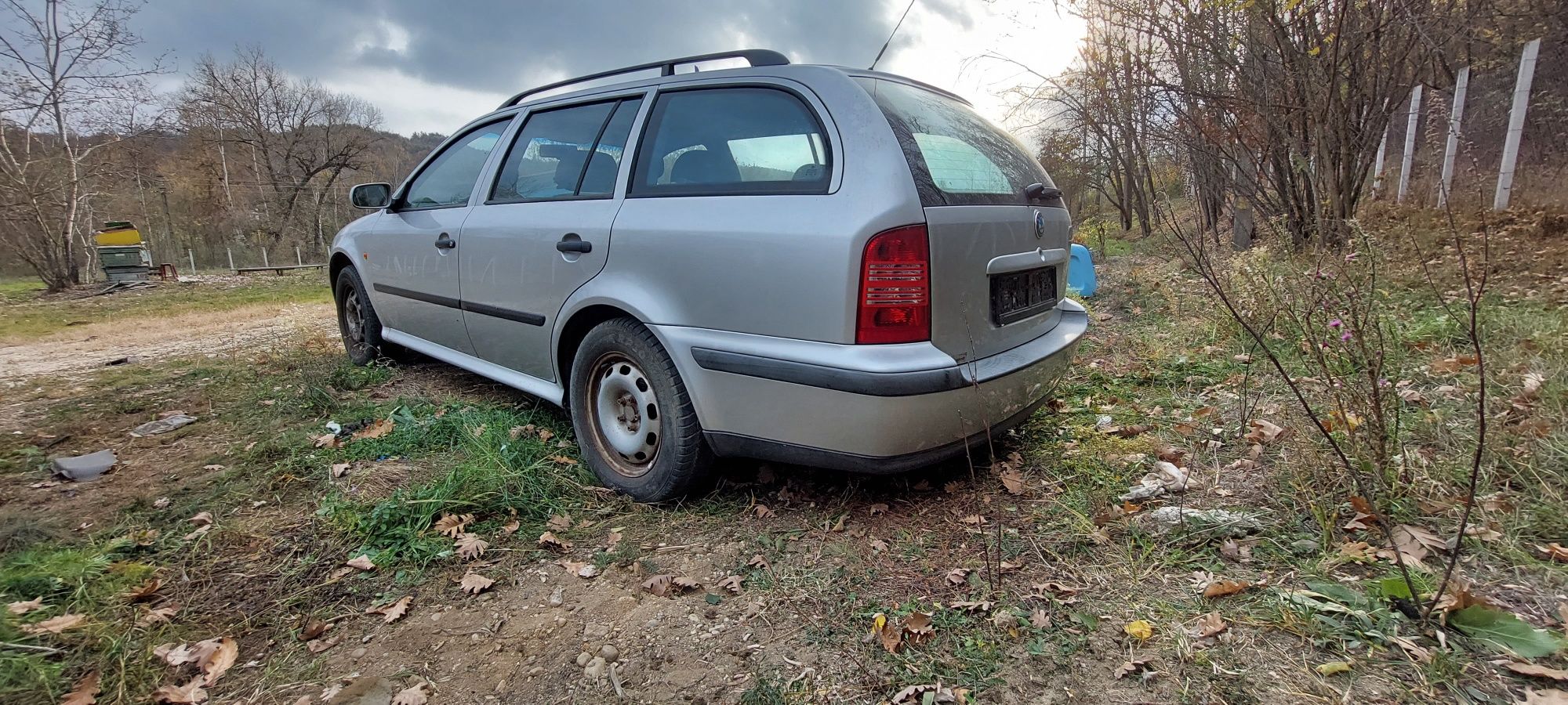 Dezmembrez Skoda Octavia 1 Motor 2 0 AQY 115 Cp Euro 4 Ramnicu Valcea