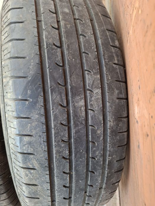 Продам шины 215/65/16 гудиер