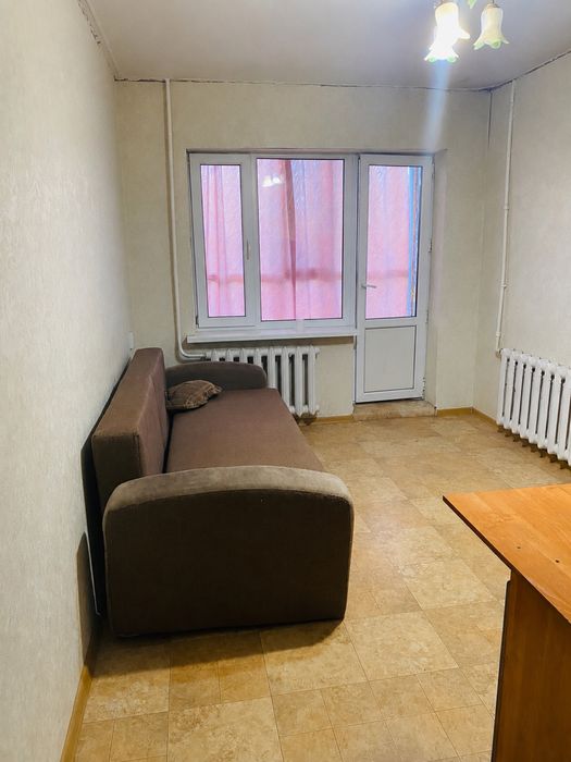 Продам 4 комнатную квартиру