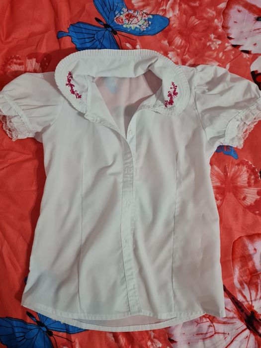 Camasa mar 134 alba, guler brodat si dantelat