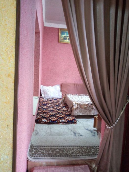 Srochna 2 honali dom sotiladi