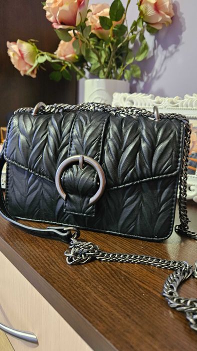 Нова дамска чантичка Zara