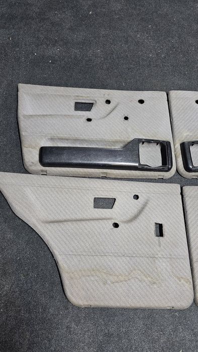 set fete de usi originale volkswagen golf 2 / jetta 2

stare buna 
mod
