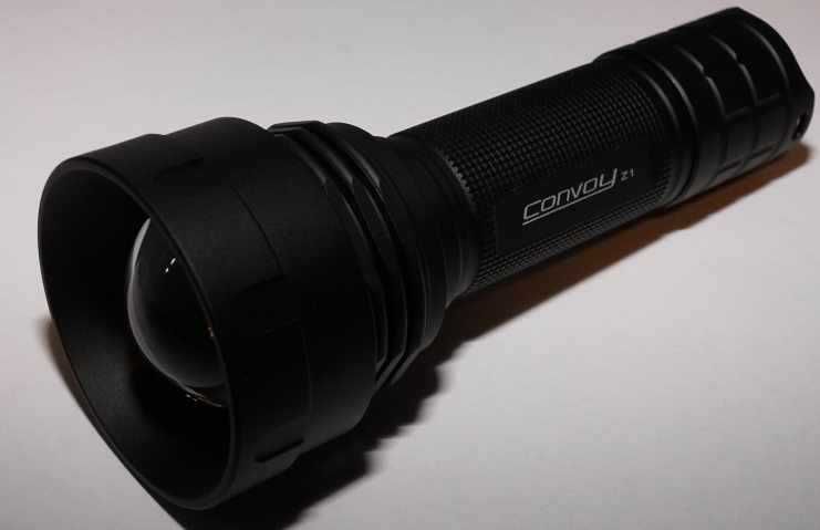 Convoy Z1 cu focalizare reglabila  cu Led Verde 30W