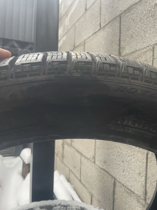 Продам резину лепучка 245/45/19