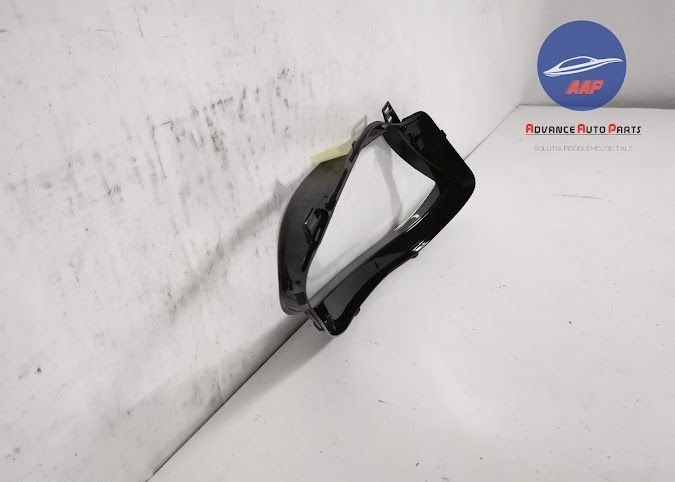 Стъкло Фар ляво НОВО ОСИГУРЯВАМЕ МОНТАЖ Мерцедес-Бенц / Mercedes-Benz