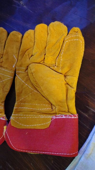 Перчатки строительные