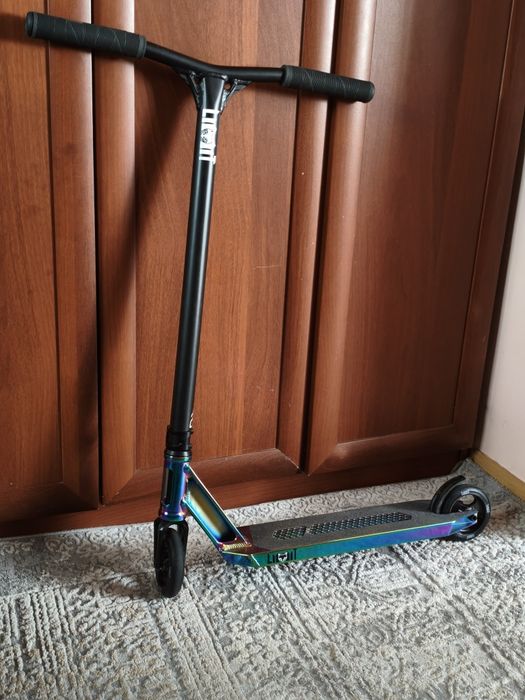 Продам самокат лимит парковый срочно