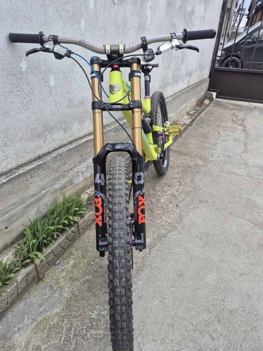 Продавам dh колело Ram