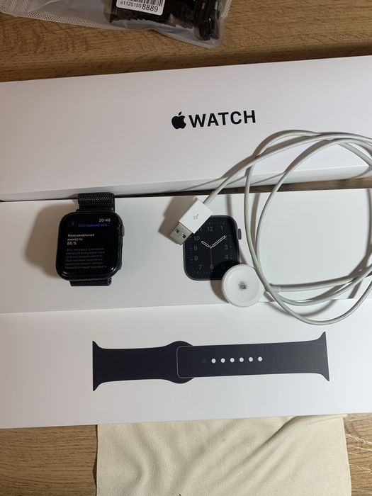 Продаю Apple Watch SE 44 мм