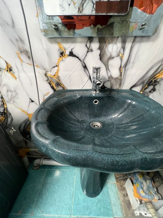 Продам унитаз, раковина, ванна