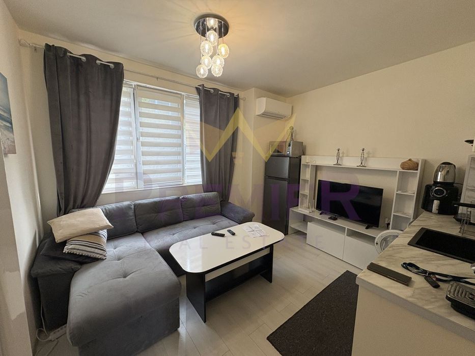 Дава се под наем Двустаен апартамент в Варна, Колхозен пазар - 65 кв.м за 408 € - Снимка #3