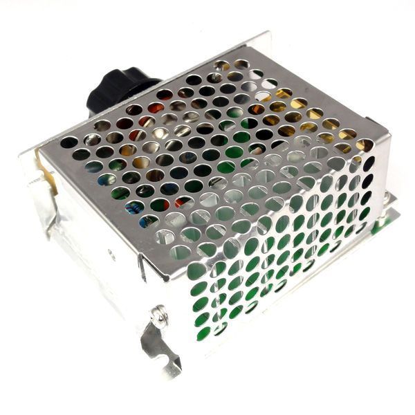 Регулатор на напрежение до 4000W и 230V