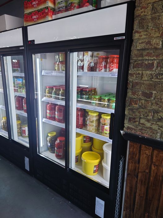 Vitrina verticala AHT / Refrigerate / Noua / Lactate-Mezeluri-Bauturi