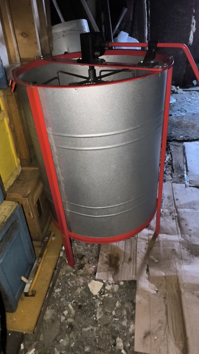 Продам Медогонку