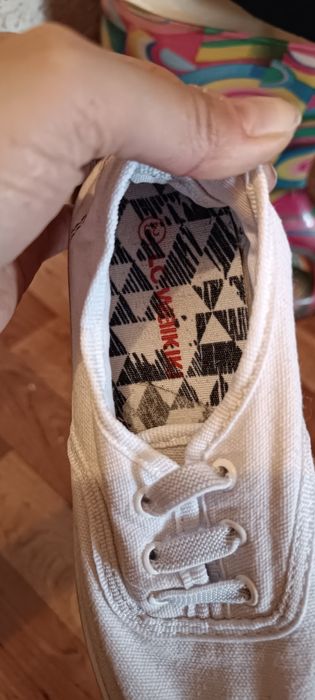 Отдам кеды детские 29р