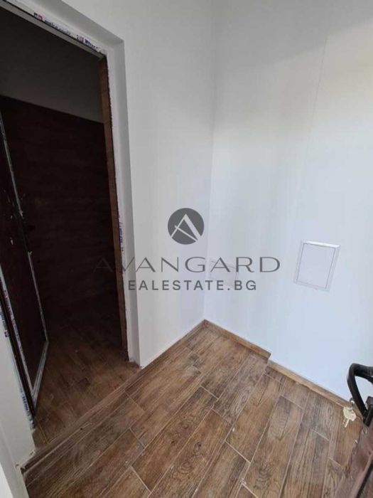 Продава се Магазин в Пловдив, Тракия - 63 кв.м за 2357 €/кв.м - Снимка #3