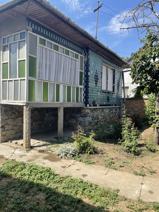 Casa cu teren generos Dorobanti, jud. Arad