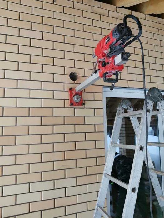 Beton devor teshish xizmati