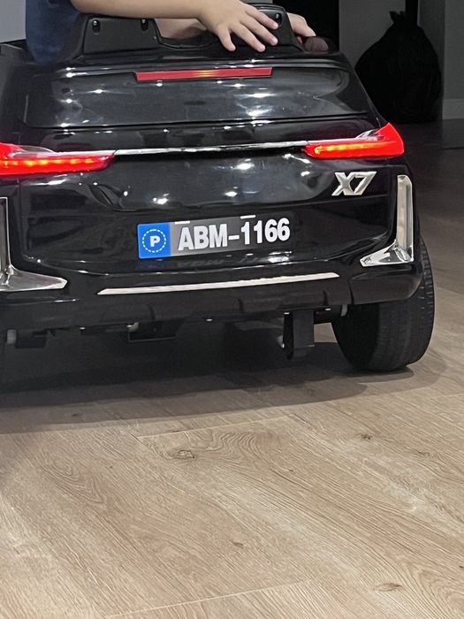 Продам детскую электромашину