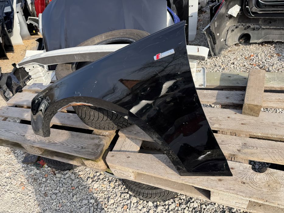 Калник Audi A4 B9 2017 год.-