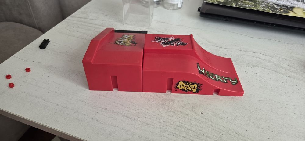 Мини модельки игрушечные