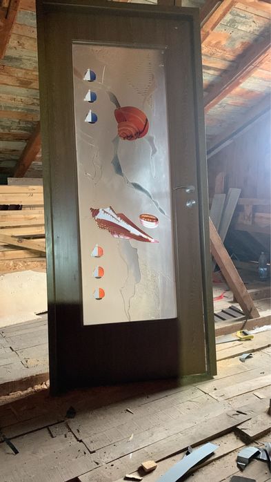 Usa de interior din lemn