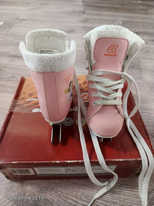 Продам детские коньки