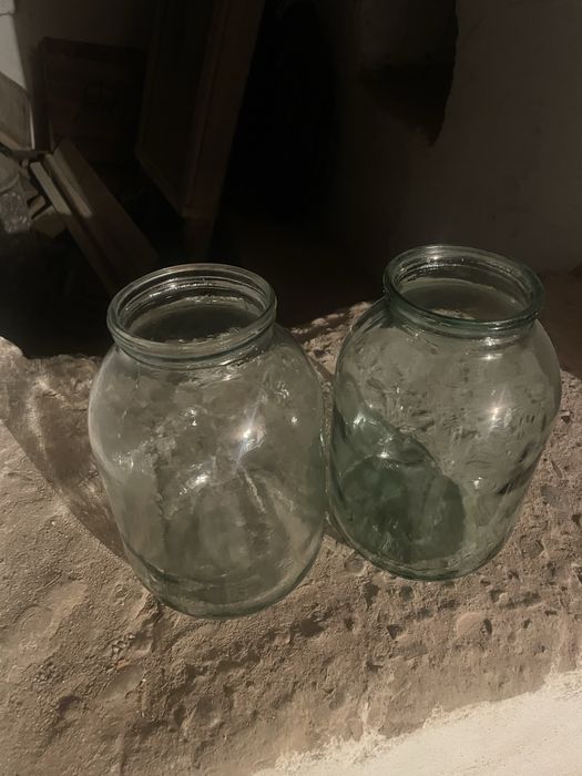 Б/у стеклянные 2 - х литровые банки
