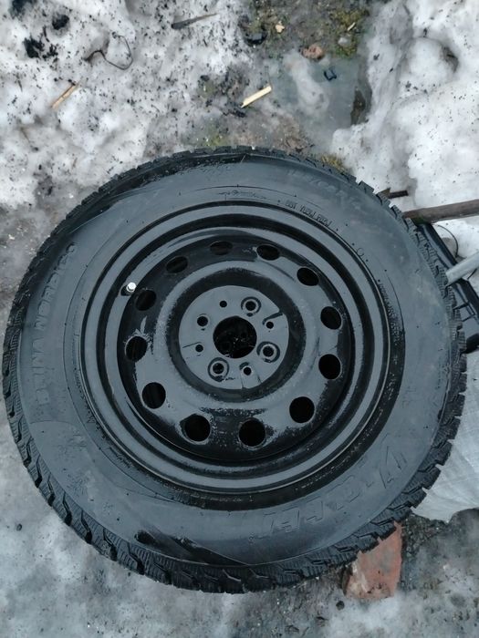 Продам колеса с резиной