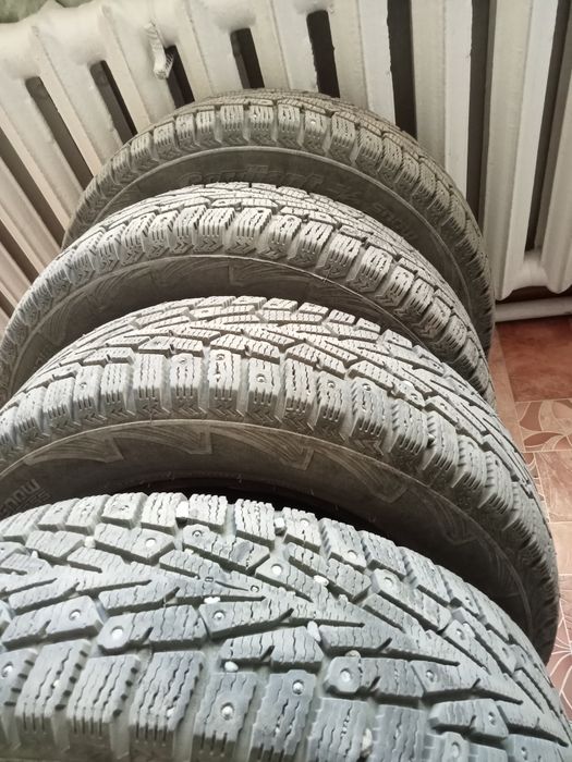 Продам зимние шины R14