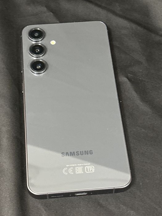 Samsung S 24 FE 128gb лот (770106)