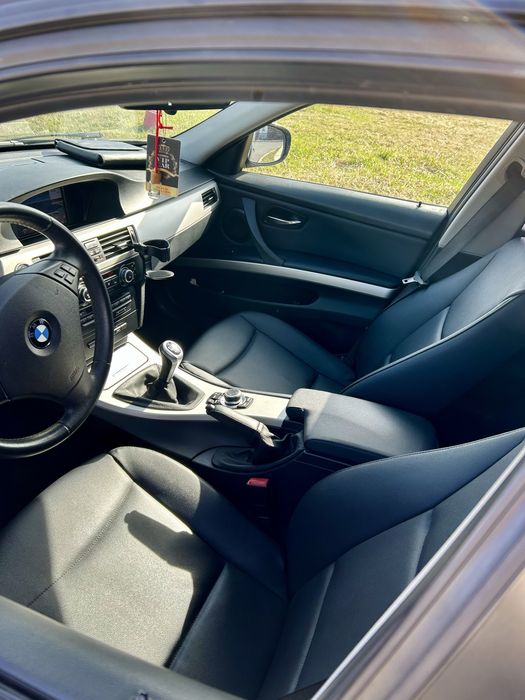 BMW E91 316d 2012